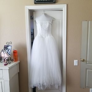 Wedding dress